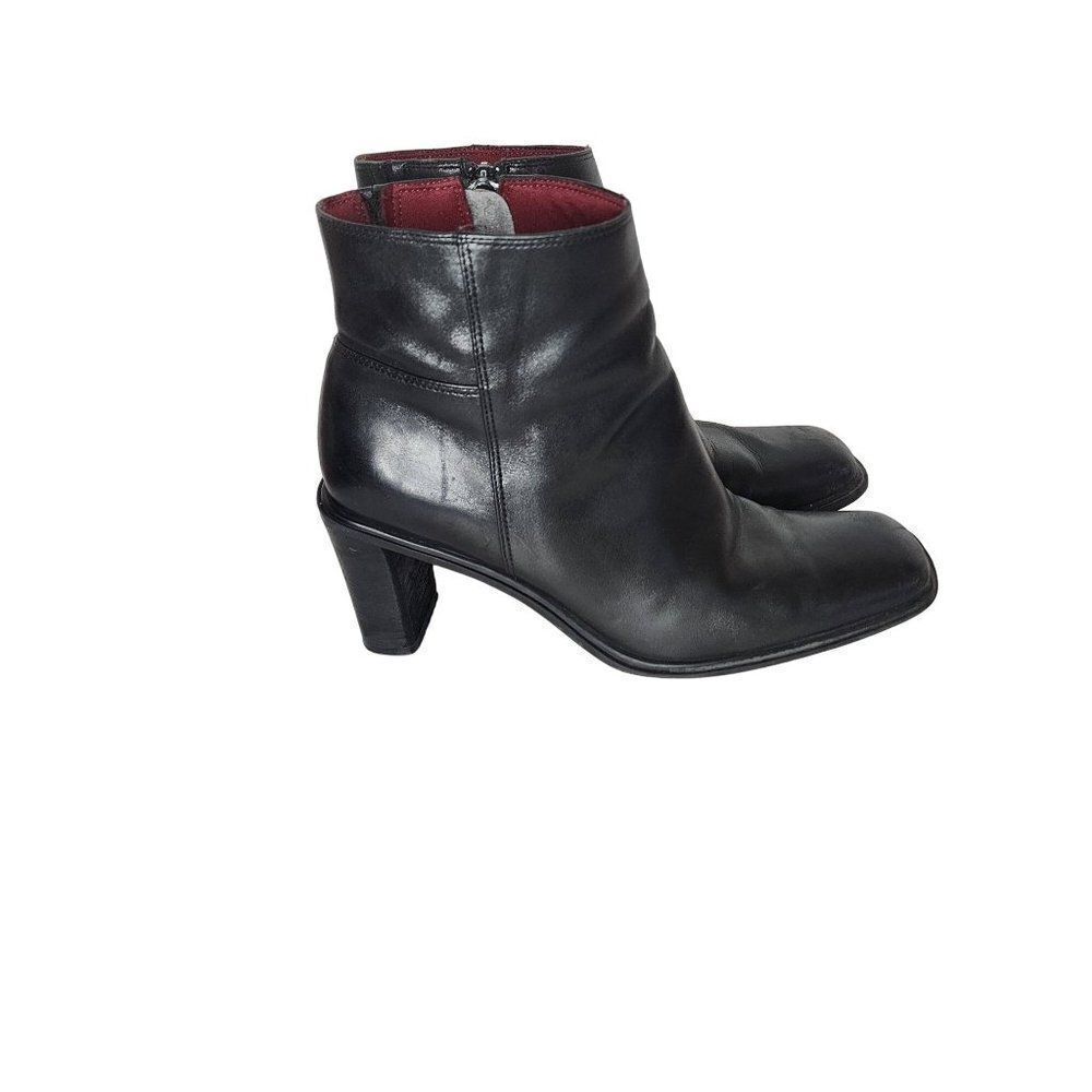 Naturalizer Blackย HeeledโAnkleโBootsโSizeโ7M